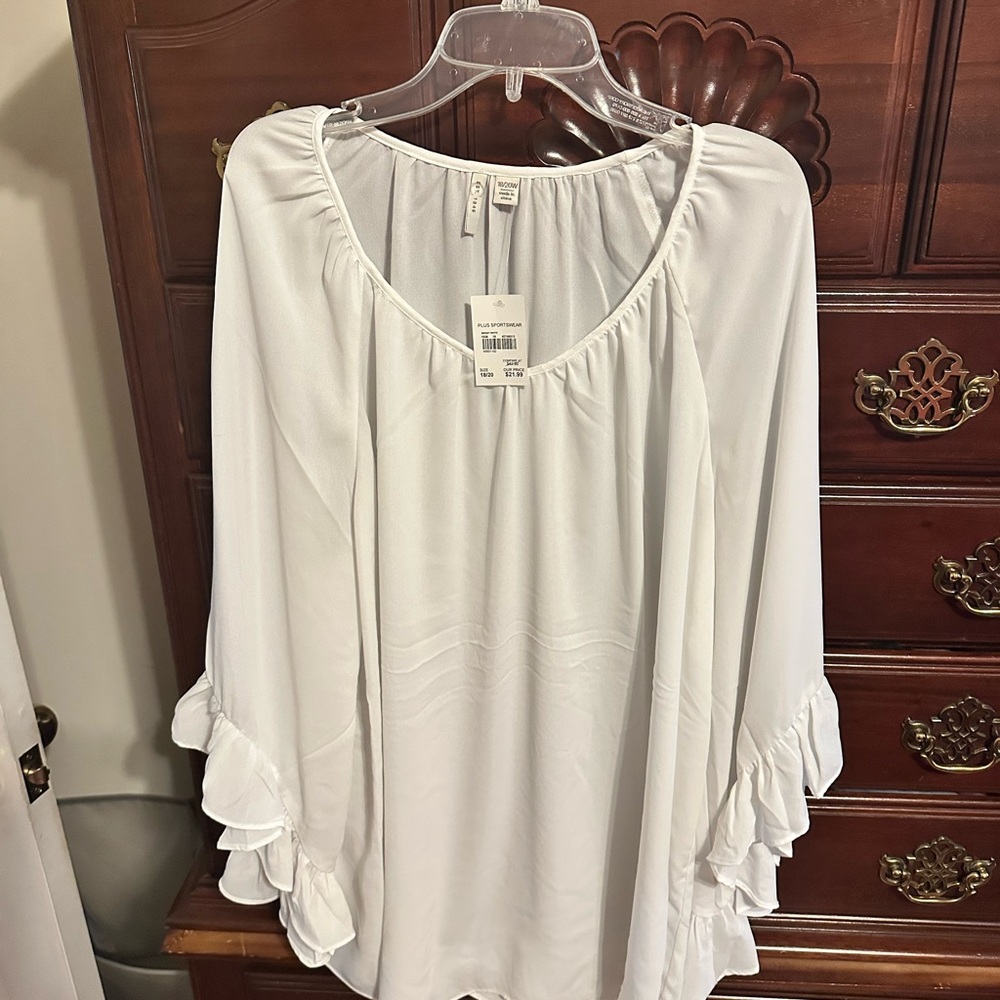 Elegant Cato White Women's Top
